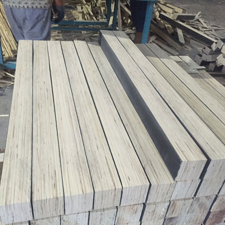 Packing LVL for wooden pallet